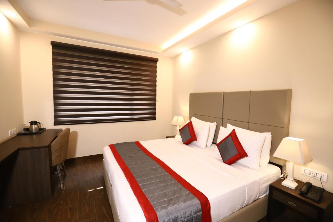 Hotel Azulo Inn Bhikaji Cama Place Delhi - Couple Friendly Local Ids Accepted Nowe Delhi Zewnętrze zdjęcie